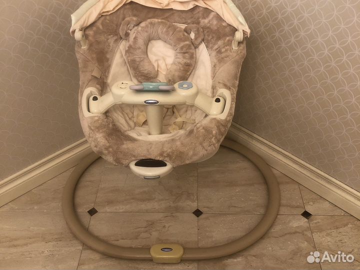 Электрическая качеля фирмы Graco