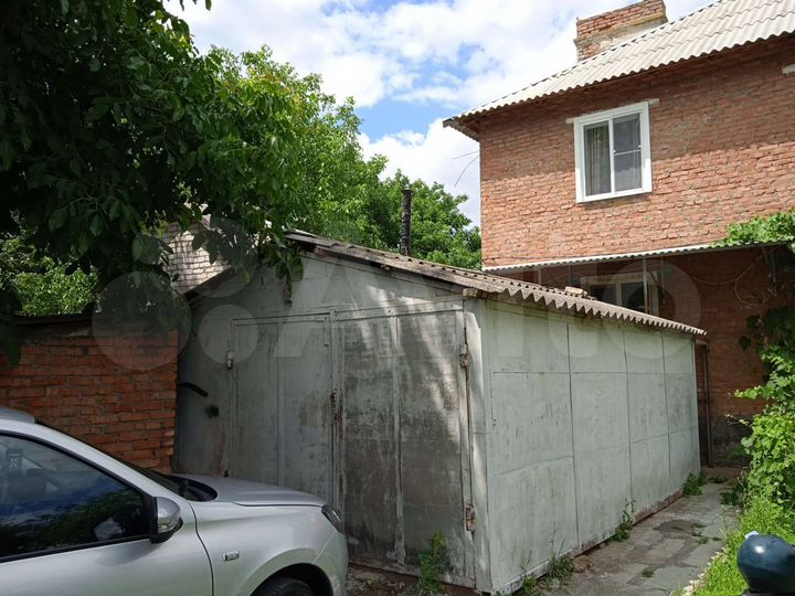 2-к. квартира, 54 м², 1/2 эт.