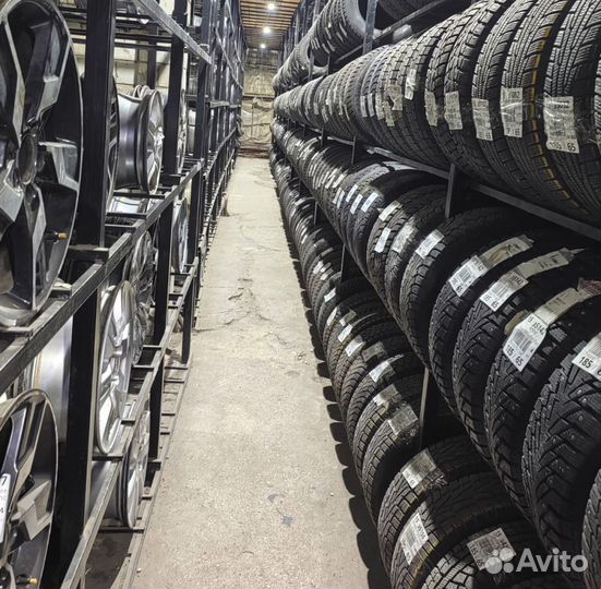 Cooper Weather-Master S/T 2 225/60 R17 99M