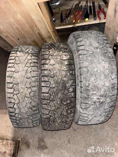 Pirelli Ice Zero 215/65 R16