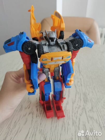 Тобот тритан