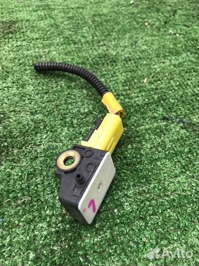 Датчик подушки безопасности передний Honda Civic