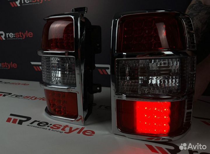 Стопы Mitsubishi Pajero 32 Красно-белые R1819