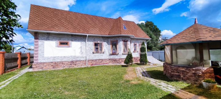 Дом 229 м² на участке 7 сот.