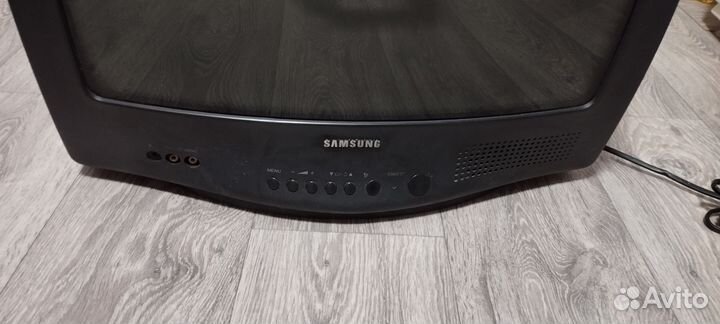 Цветной телевизор 