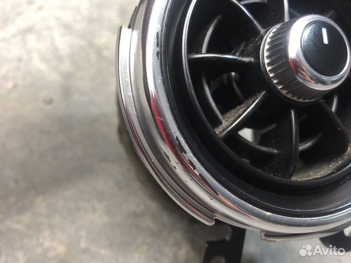 Лев дефлектор консоли Stinger GT