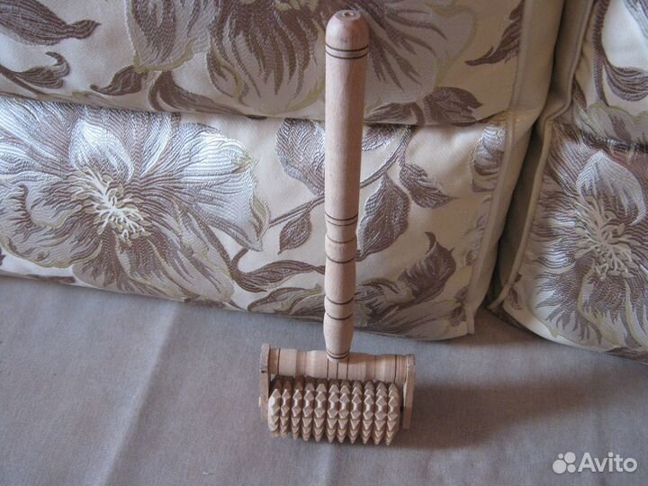 Массажер для тела ручной