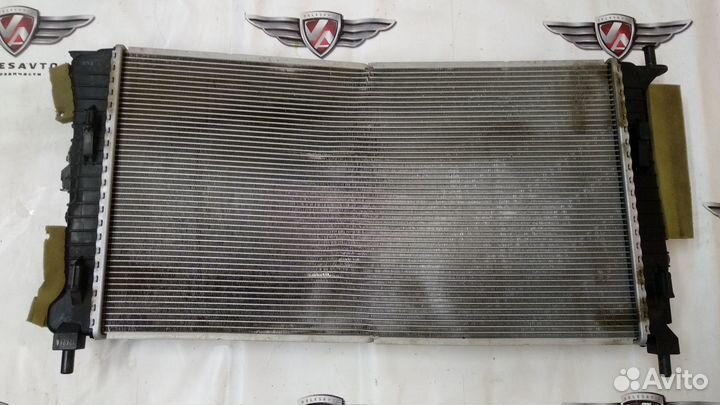 Радиатор охлаждения Mazda 3 2009-2013 год (BL)