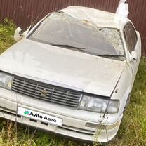 Toyota Crown 2.0 AT, 1995, битый, 300 000 км