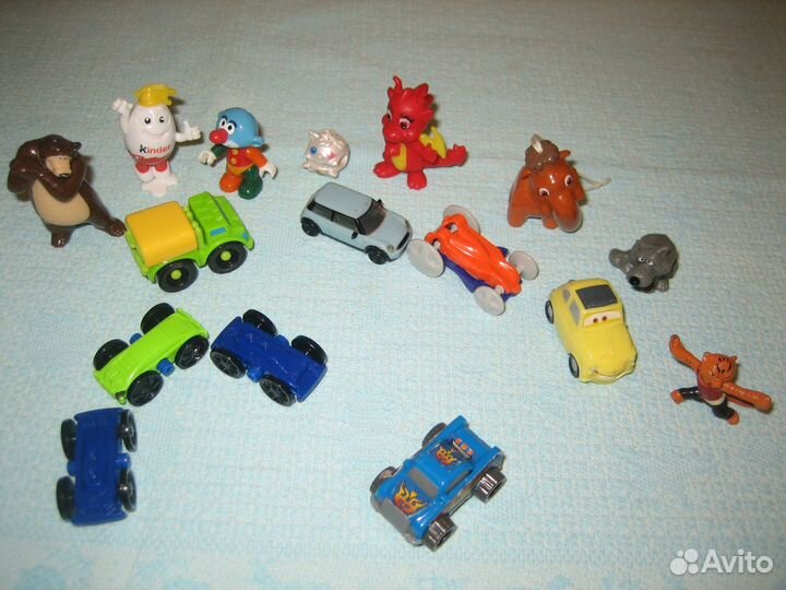 Киндер-сюрпризы, прилипалы из разных коллекций