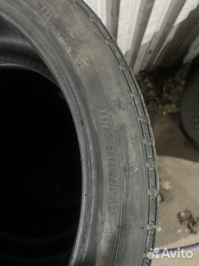 Aichi tire G-M-Snow 235/40 R19 96W