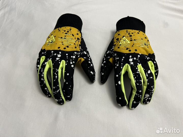 Nike Lab ACG Shield Running Gloves Yellow Volt