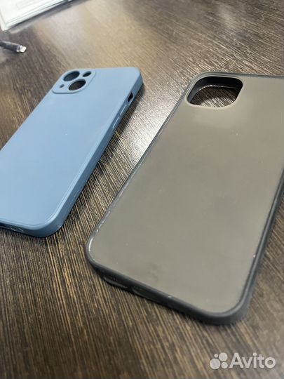 Чехол на iPhone 13