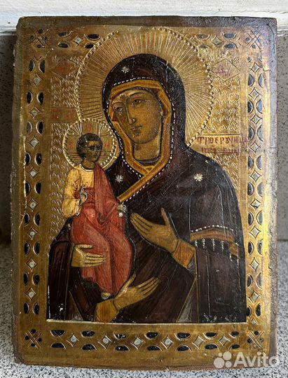 Икона Богородица Троеручница