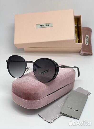 Солнцезащитные очки miu miu