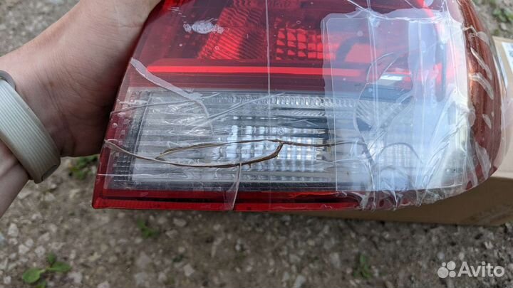 Задний правый фонарь kia rio x line 2018