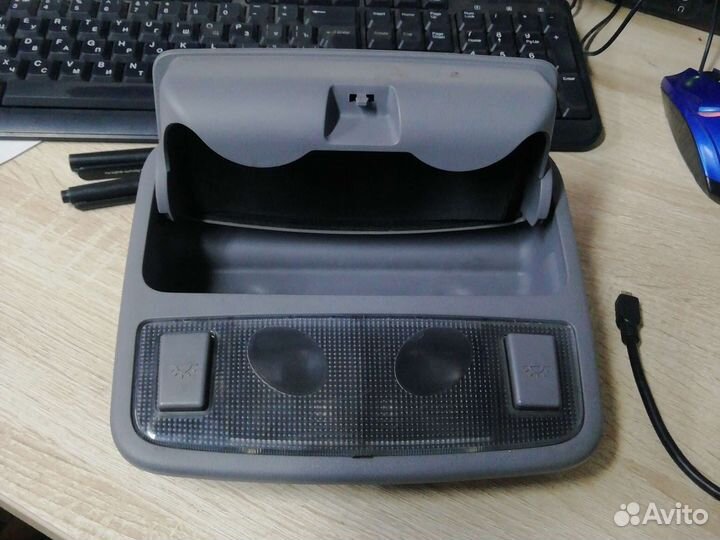 Плафон освещения салона Хендай Элантра