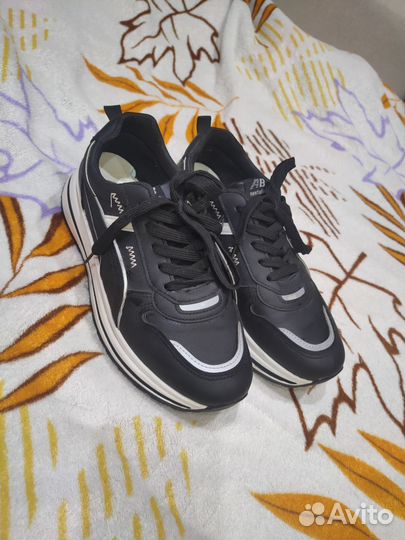 Кроссовки женские 40 размер
