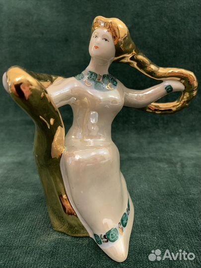 Фарфоровые статуэтки времен СССР Сысерть