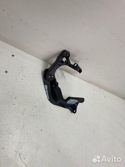 Кронштейн птф передний левый Toyota Highlander 3