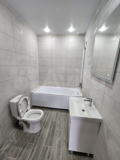 Дом 99 м² на участке 9,36 га