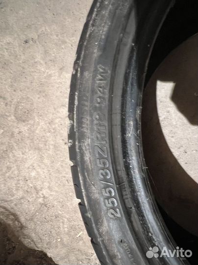 Rapid P609 255/35 R18