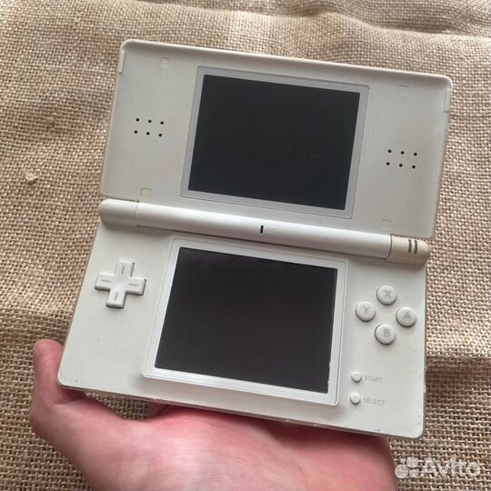 Nintendo DS Lite