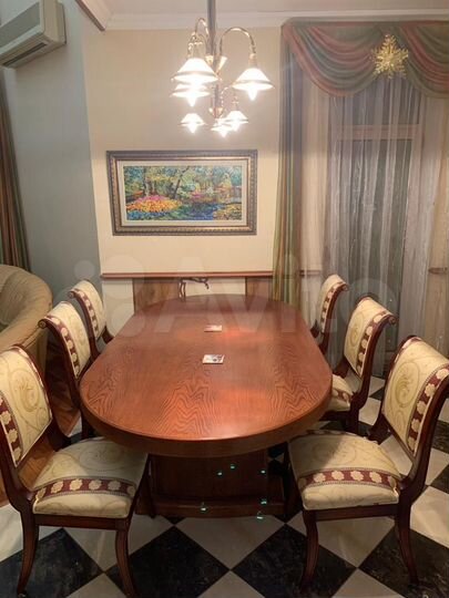 6-к. квартира, 250 м², 17/18 эт.