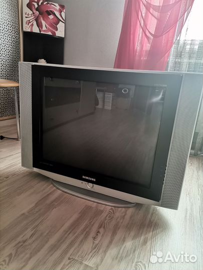 Телевизор кинескопный Samsung