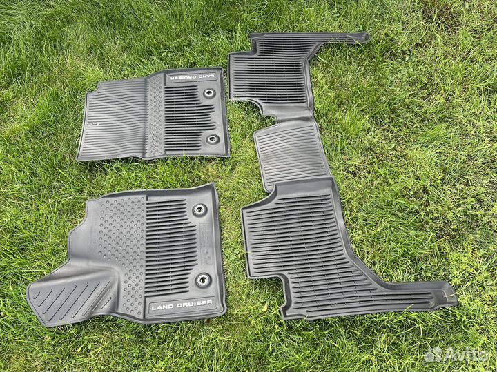 Ковры салона Toyota Land Cruiser 300