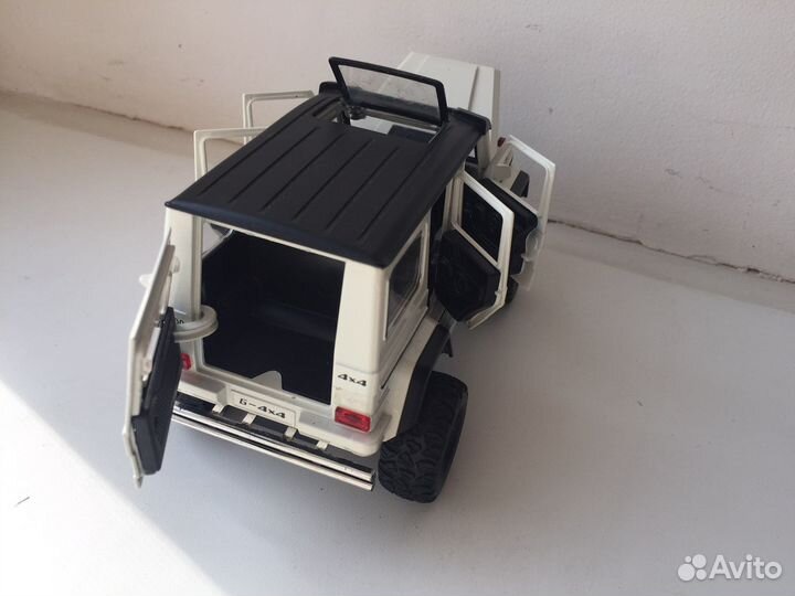 Игрушка машинка железная G-Class