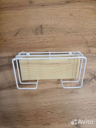 Полка с крючками, ключница