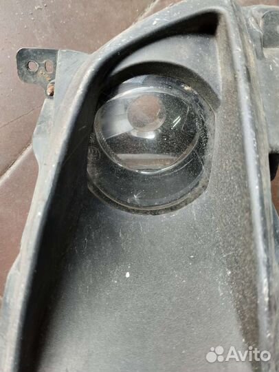 Противотуманная фара priora правая