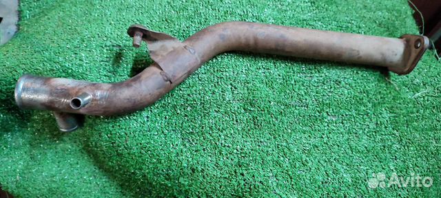 Труба подводящая водяного насоса LADA Kalina