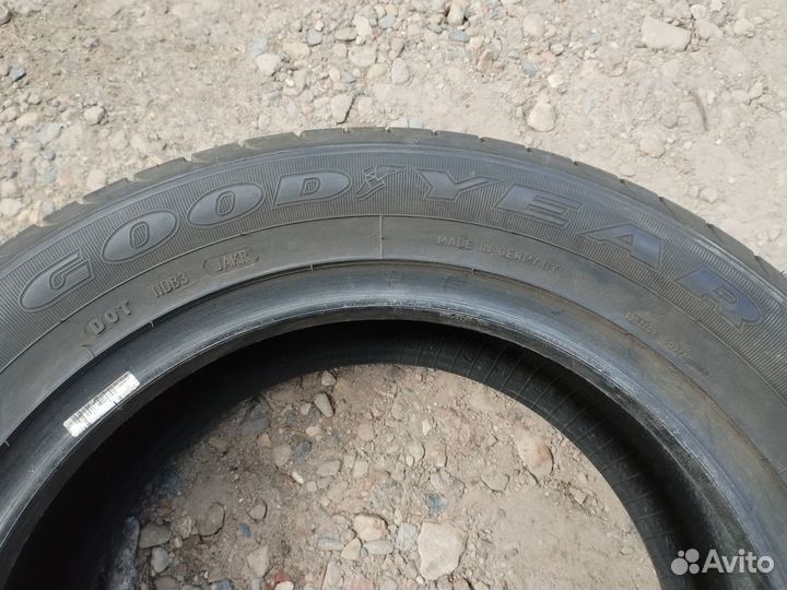Goodyear EfficientGrip 215/55 R16 93V