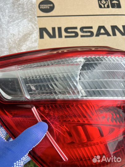 Задняя левая фара Nissan Qashqai J10 (B26565BR00A)