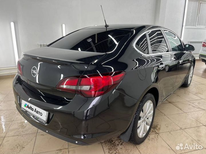 Opel Astra 1.6 МТ, 2013, 172 684 км