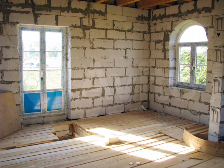 Дом 312 м² на участке 6 сот.