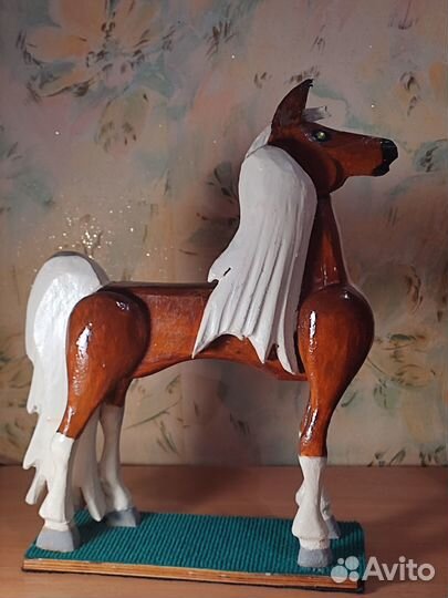 Лошадь интерьерная