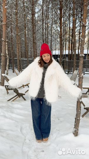 Шуба страус белая
