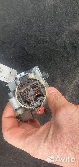 Замок mazda 6 gg 2002