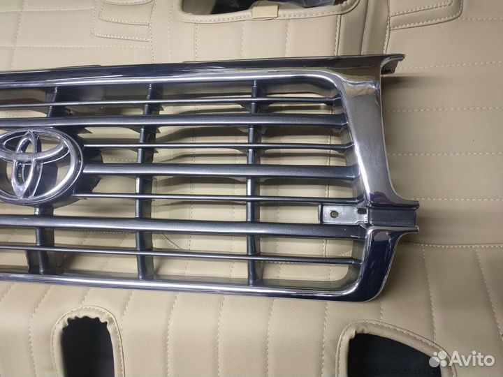 Решётка радиатора land cruiser80