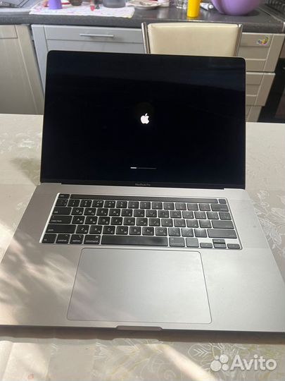 Macbook pro 16 2019 i9 32