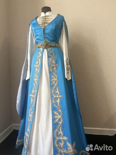 Национальное свадебное платье