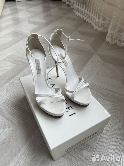 Босоножки casadei