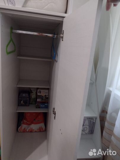 Кровать чердак со столом