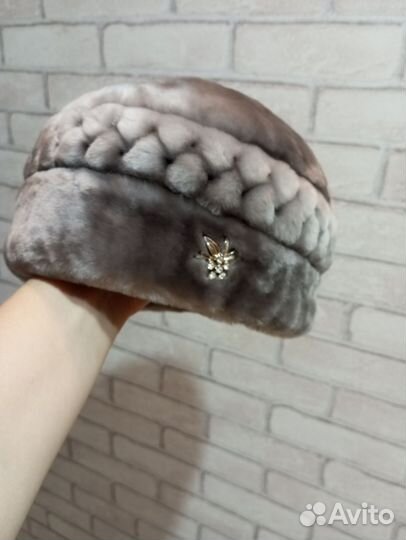 Шапка зимняя меховая женская