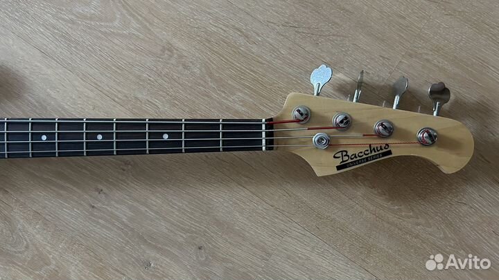 Бас гитара Bacchus BJB-300R Jazz Bass