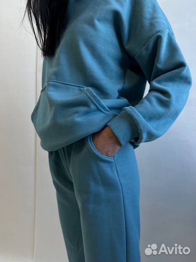 Спортивный костюм женский новый