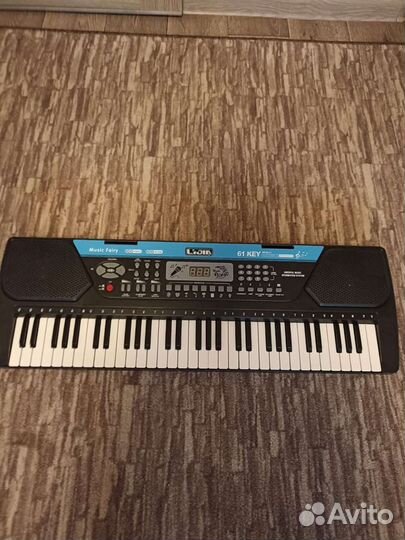 Синтезатор